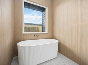 422 E 41 Street, Houston TX 77022