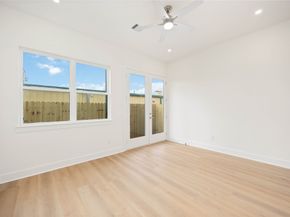 422 E 41 Street, Houston TX 77022