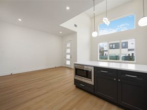 422 E 41 Street, Houston TX 77022