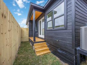 422 E 41 Street, Houston TX 77022