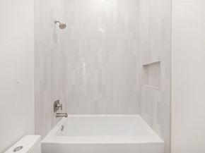 422 E 41 Street, Houston TX 77022