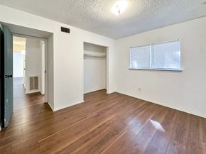 3230 Beaver Glen Drive, Houston TX 77339