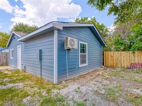 6715 Victoria Street, Houston TX 77020