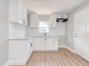 6715 Victoria Street, Houston TX 77020