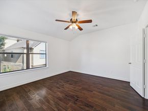 9026 Lakes At 610 Drive, Houston TX 77054