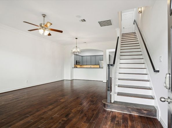 9026 Lakes At 610 Drive, Houston TX 77054