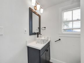 12 Stiles Street, Houston TX 77011