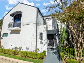 6 River Hollow Lane, Houston TX 77027