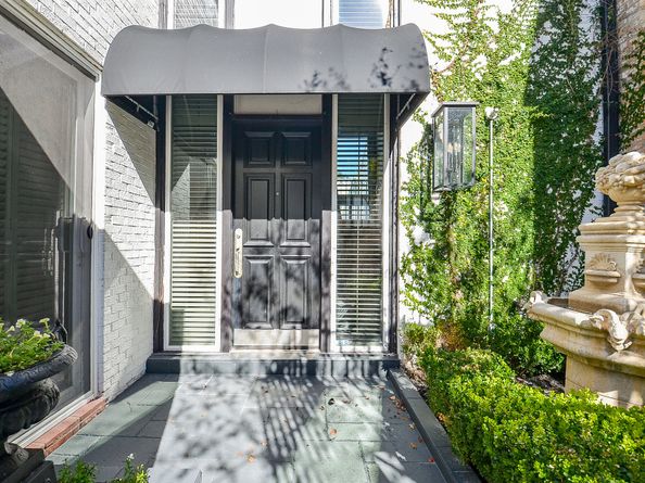 6 River Hollow Lane, Houston TX 77027