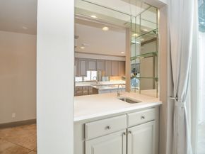 6 River Hollow Lane, Houston TX 77027