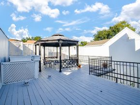 6 River Hollow Lane, Houston TX 77027