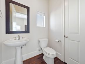 9452 London Bridge Station, Houston TX 77045