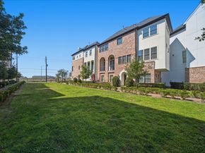 9452 London Bridge Station, Houston TX 77045