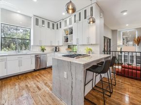 1901 W 14th 1/2 Street C, Houston TX 77008