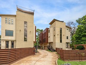 1901 W 14th 1/2 Street C, Houston TX 77008