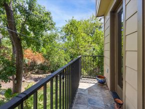 1901 W 14th 1/2 Street C, Houston TX 77008