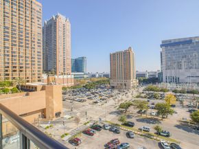1211 Caroline Street 1008, Houston TX 77002