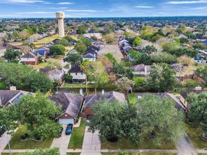 4523 Backenberry Drive, Friendswood TX 77546