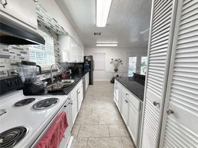 11707 N Evelyn Cir, Houston TX 77071