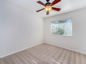 158 N Magnolia Pond Place 158E, The Woodlands TX 77381