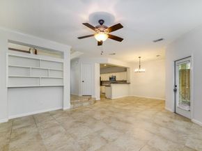 158 N Magnolia Pond Place 158E, The Woodlands TX 77381