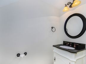 158 N Magnolia Pond Place 158E, The Woodlands TX 77381