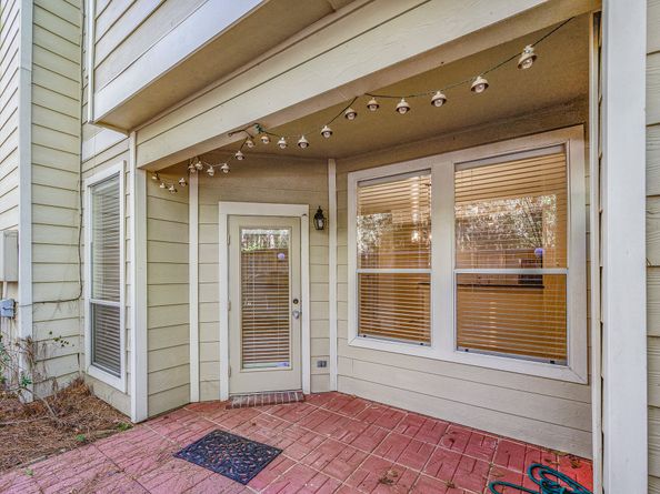 158 N Magnolia Pond Place 158E, The Woodlands TX 77381