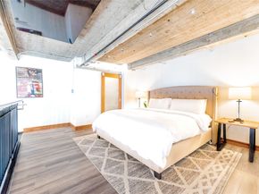 915 Franklin Street 9K, Houston TX 77002