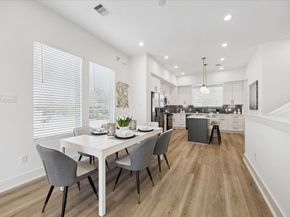 5621 Camino Encantado Drive, Houston TX 77091