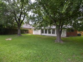 731 James Street, Tomball TX 77375