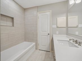 12751 Huntingwick Drive 145, Houston TX 77024