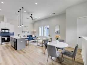 846 Elkhart Street B, Houston TX 77091