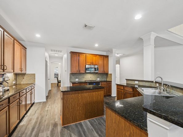 9519 Empress Crossing Drive, Spring TX 77379