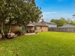 2334 Trail Wood Lane, Richmond TX 77406