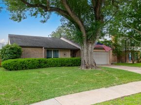 2334 Trail Wood Lane, Richmond TX 77406