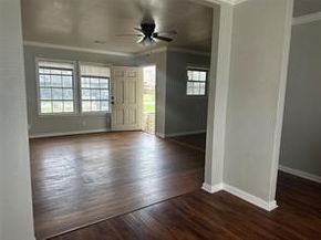 10546 Royal Oaks Drive, Houston TX 77016