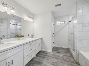 1007 E 32ND Street, Houston TX 77022
