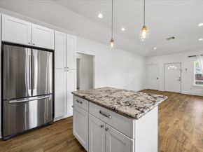 5105 Chapman Street, Houston TX 77009