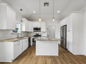 5105 Chapman Street, Houston TX 77009