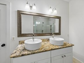 5105 Chapman Street, Houston TX 77009