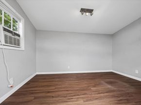 5105 Chapman Street, Houston TX 77009