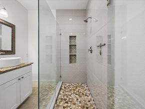 5105 Chapman Street, Houston TX 77009