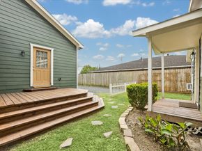 5105 Chapman Street, Houston TX 77009