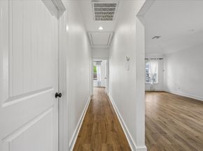 5105 Chapman Street, Houston TX 77009