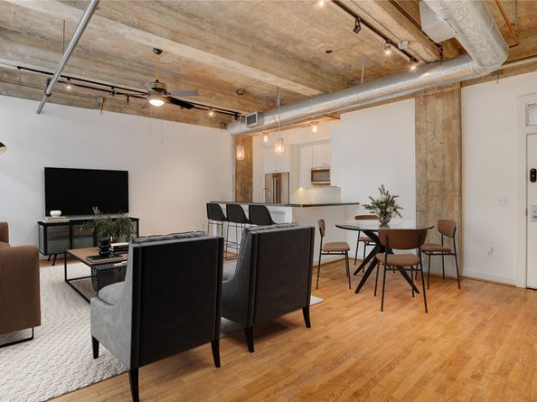 204 Travis Street 4D, Houston TX 77002