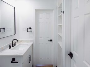 4214 Akard Street, Houston TX 77047