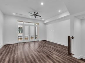 2716 Baldwin Street, Houston TX 77006