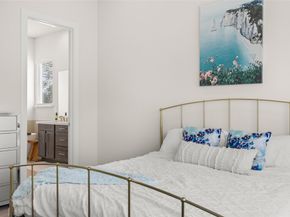 1902 Hollister Spruce Lane, Houston TX 77080