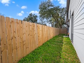 2610 Huntington Creek Lane, Houston TX 77093