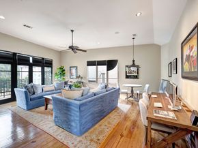 16 Lana Lane B, Houston TX 77027